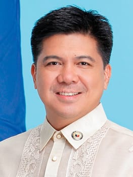 Mike Defensor Admits He's Helping the 18 Ex-Marines Who Claim They Delivered Suitcases of Cash — But Says He Didn't Write Their Affidavit