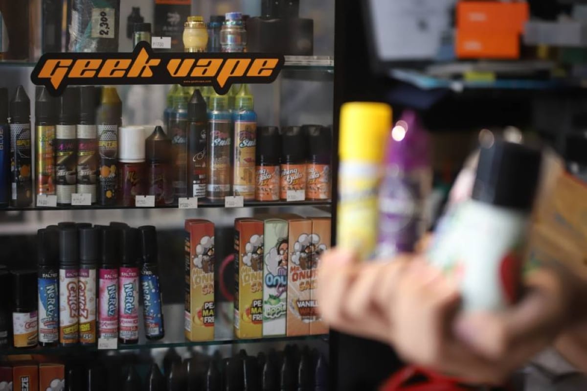 Health Secretary Herbosa Wants Vapes Banned Entirely — Says the Philippines Is Falling Behind Singapore in Creating a Smoke-Free Generation
