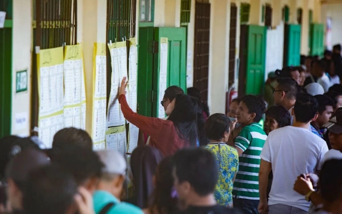 64% ng Pinoy Gustong I-Ban ang Political Dynasties — But Mindanao Has a Different Take