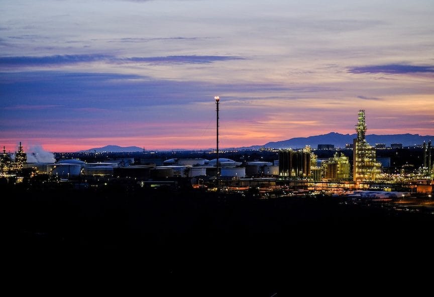 Biggest Oil Crisis in History — 8 Million Barrels a Day Nawala Dahil sa Middle East War