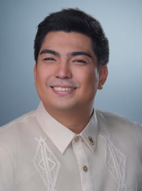 Jolo Revilla Pushes WFH for Private Sector — 'Less Cars, Less Gas, Less Problem'