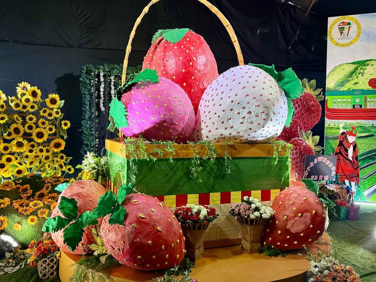 Benguet’s Giant Strawberry Cake Feeds Thousands and Flexes Local Pride