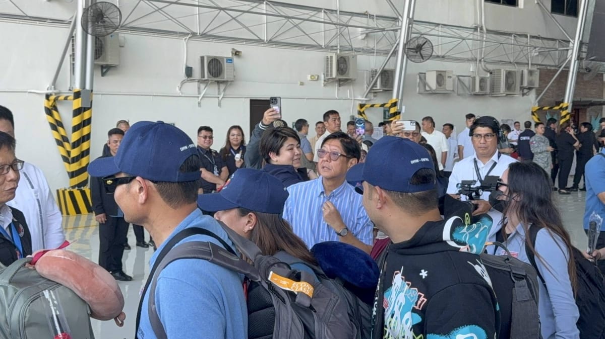 317 OFWs, 26 Dependents Arrive Home as Evacuation Efforts Expand