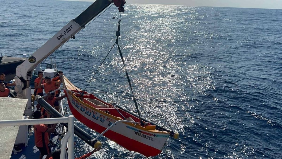 Missing for 5 Days, Zambales Fisherman Finally Found Alive Near Bajo