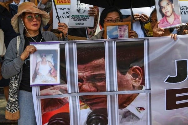 'At the Very Heart of Murder': ICC Prosecutor Lays Out Devastating Case Against Duterte on Day 1 of Pre-Trial